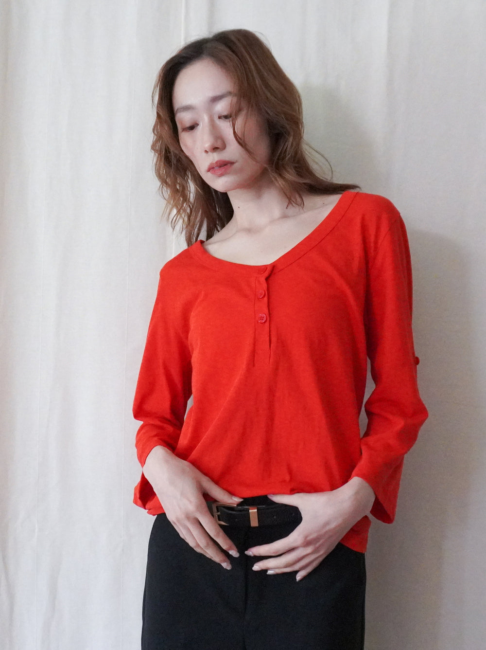 Soft scoop ヘンリーネックカットソー
