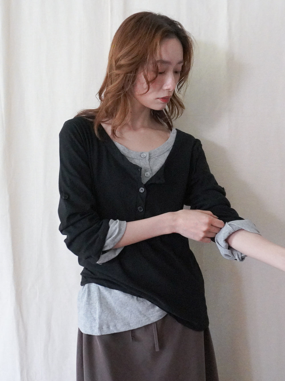 Soft scoop ヘンリーネックカットソー