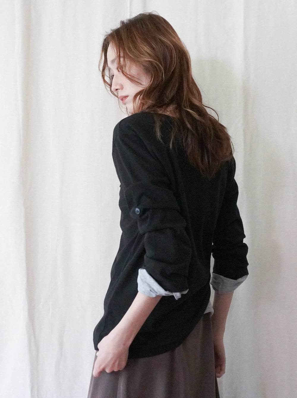 Soft scoop ヘンリーネックカットソー