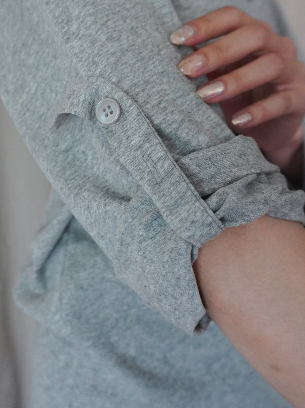 Soft scoop ヘンリーネックカットソー