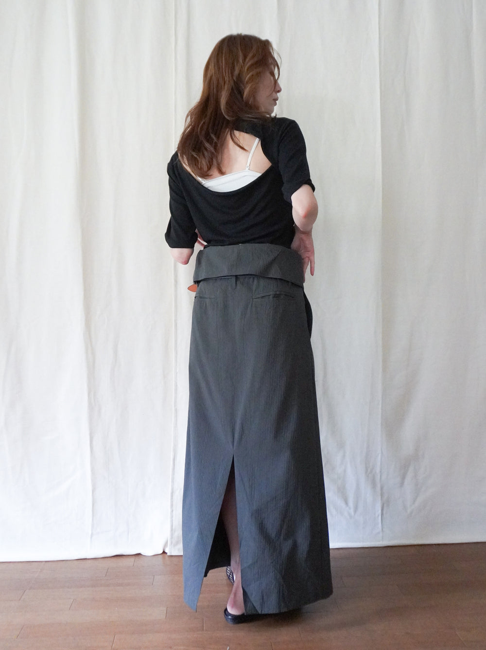 Twist Crossline バックオープントップス