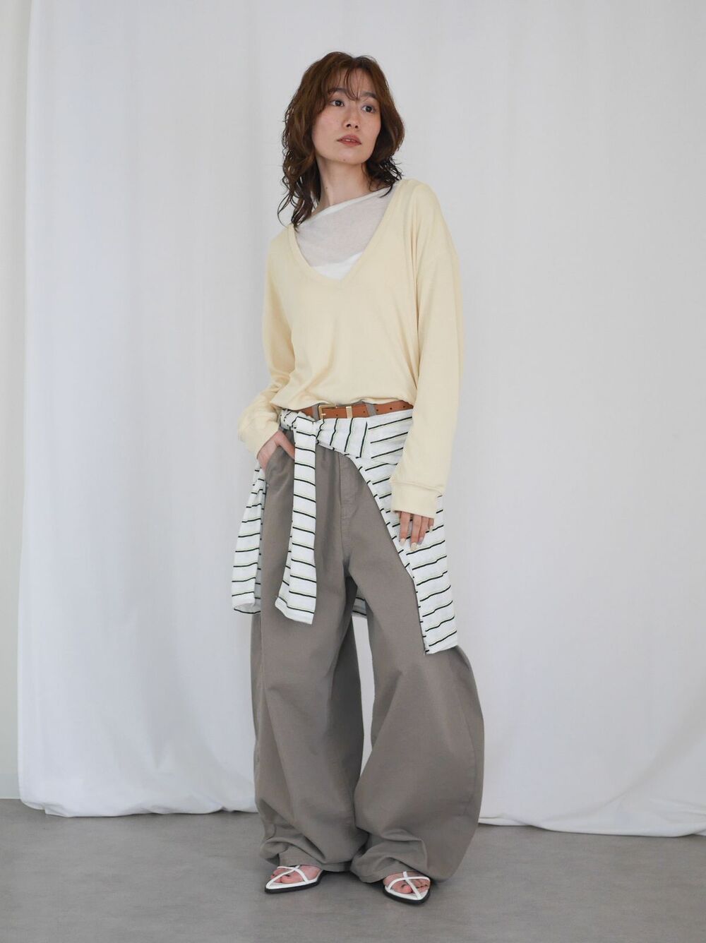 Sheer V neck 2way カットソー