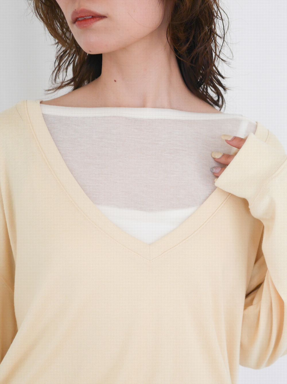 Sheer V neck 2way カットソー