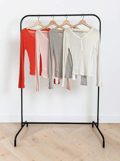 Sheer V neck 2way カットソー