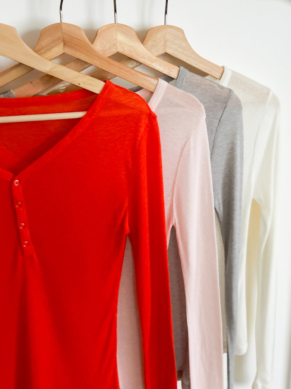Sheer V neck 2way カットソー